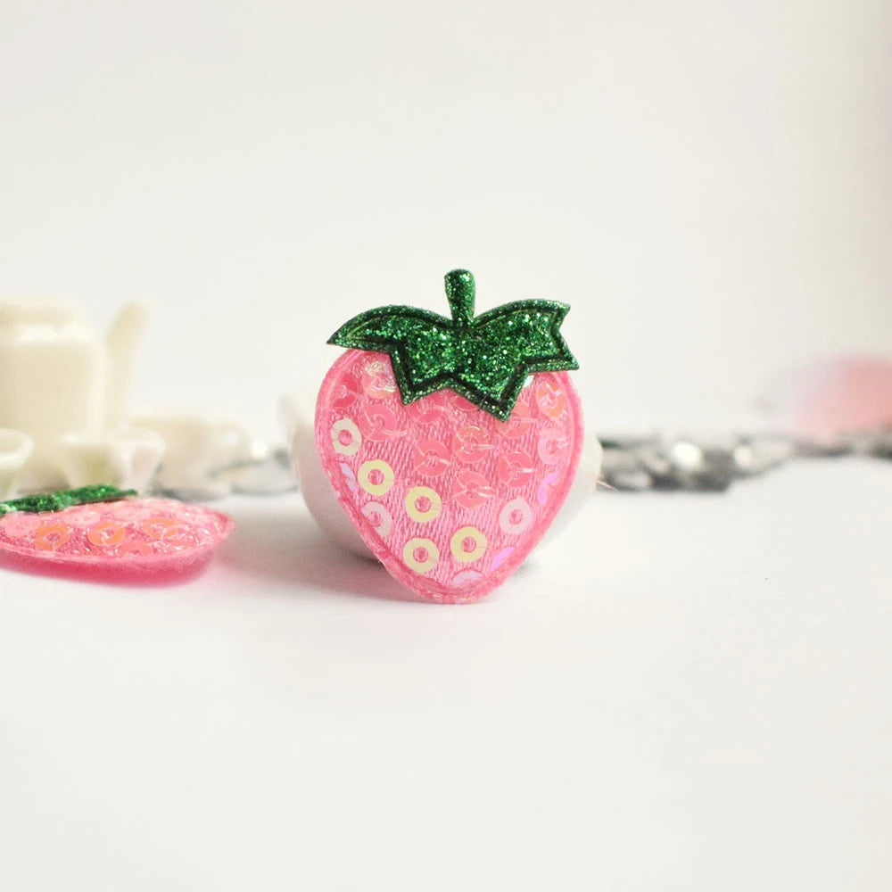 20pcs Sequin Strawberry Patches Sew-On Appliques
