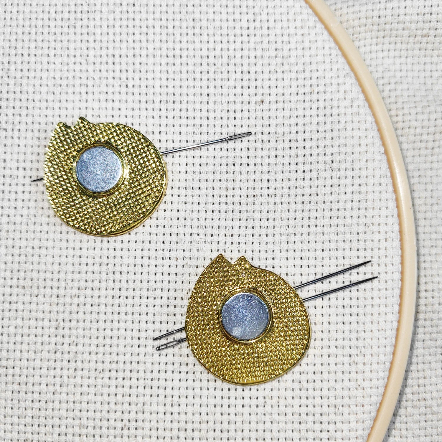 Magnetic Needle Minder Flower Leaf Holder