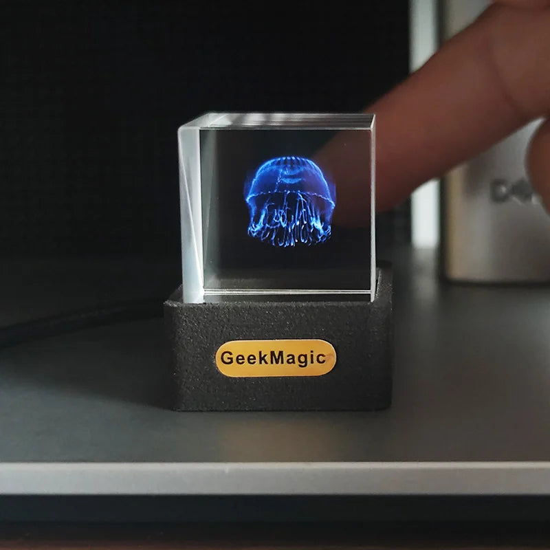 Geek Magic GIFTV Holographic Weather Clock with Image Album