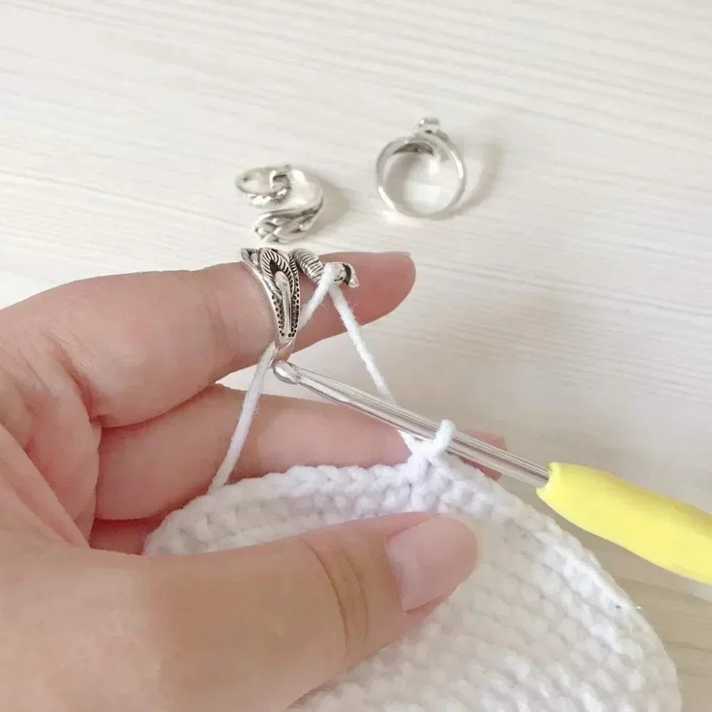 Adjustable Cat Crochet Tension Ring – Yarn Guide Tool