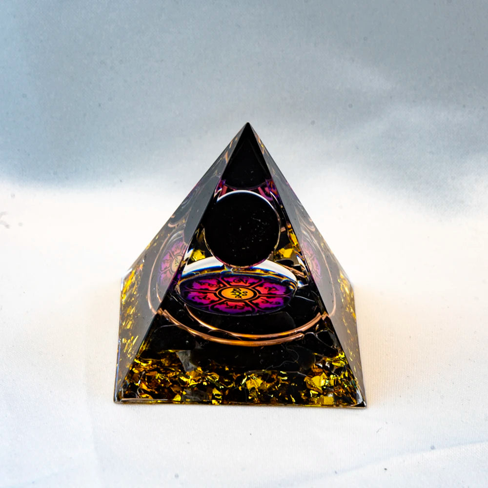 Crystal Energy Pyramid with Peridot and Amethyst for Chakra Healing