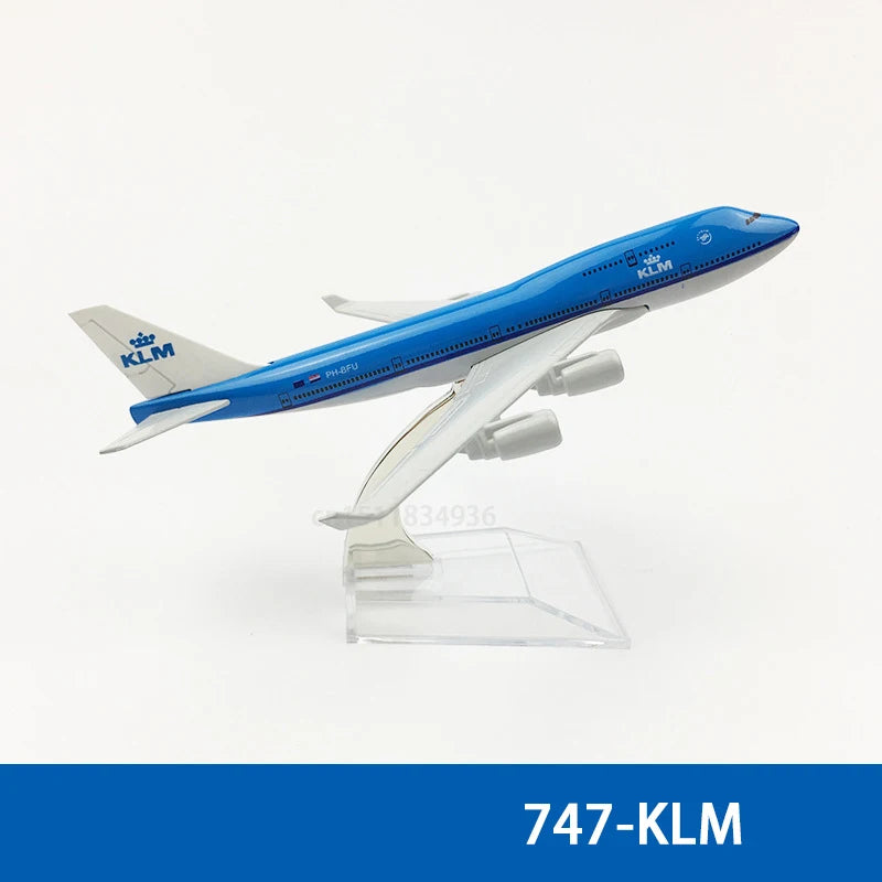 6-Inch Diecast Boeing Airplane Model (737–787 Series)