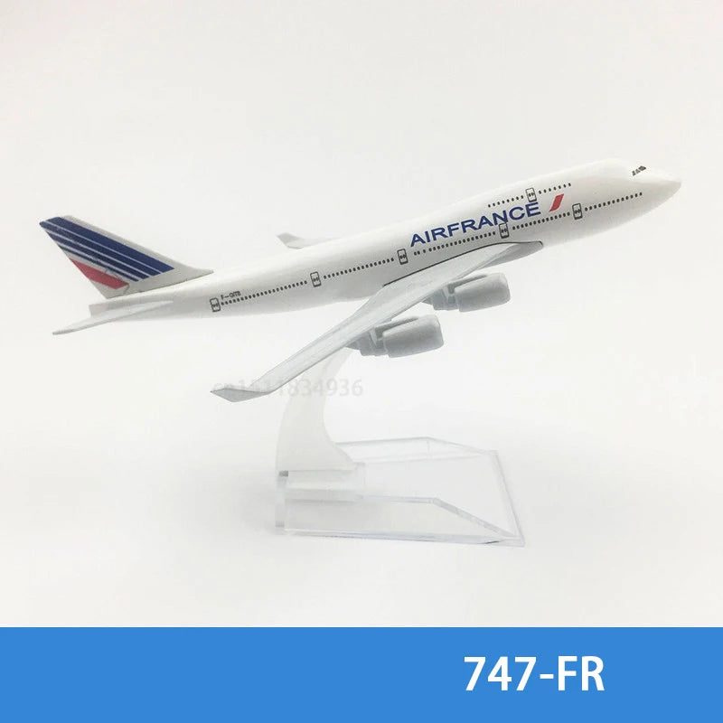 6-Inch Diecast Boeing Airplane Model (737–787 Series)