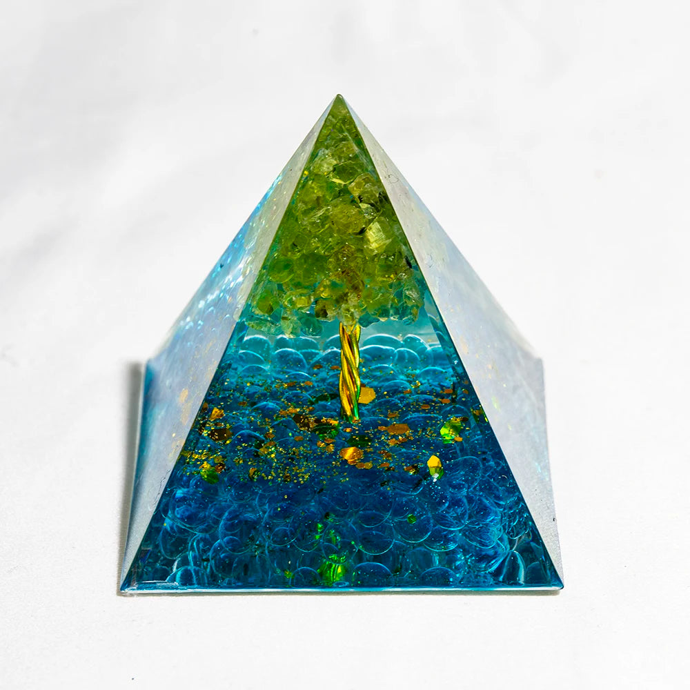 Crystal Energy Pyramid with Peridot and Amethyst for Chakra Healing