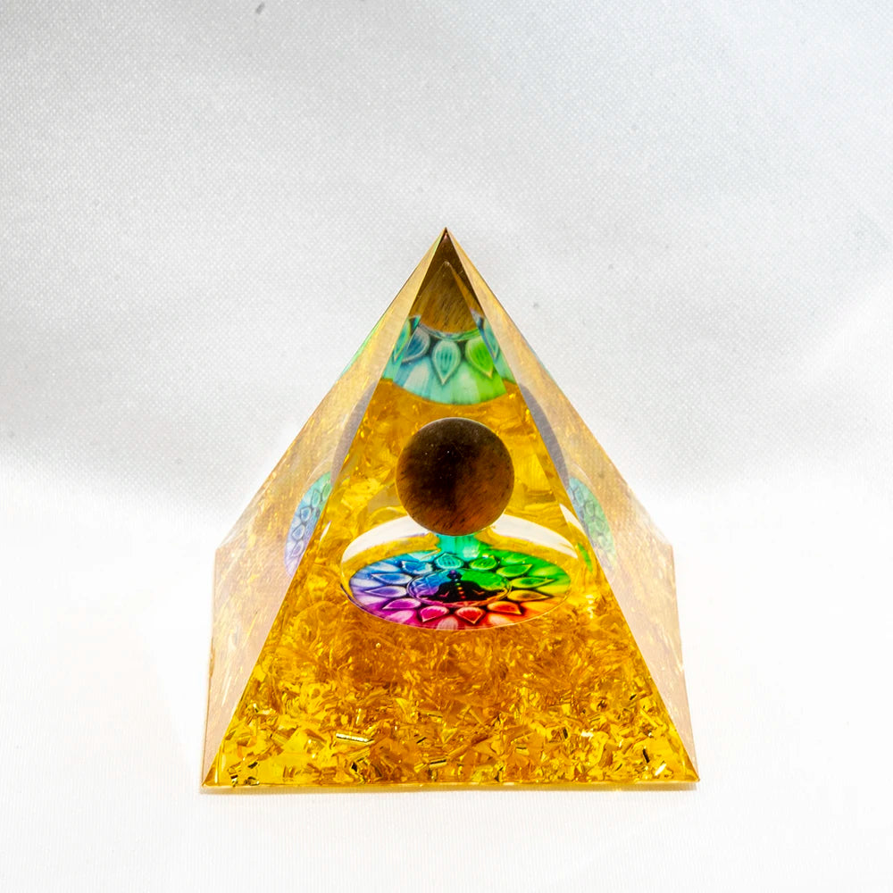 Crystal Energy Pyramid with Peridot and Amethyst for Chakra Healing