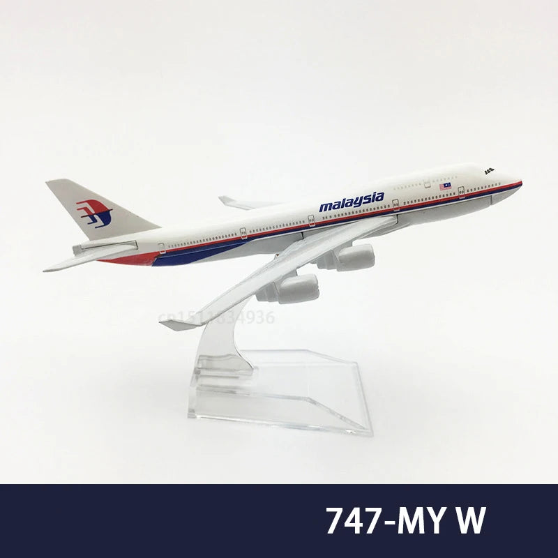 6-Inch Diecast Boeing Airplane Model (737–787 Series)